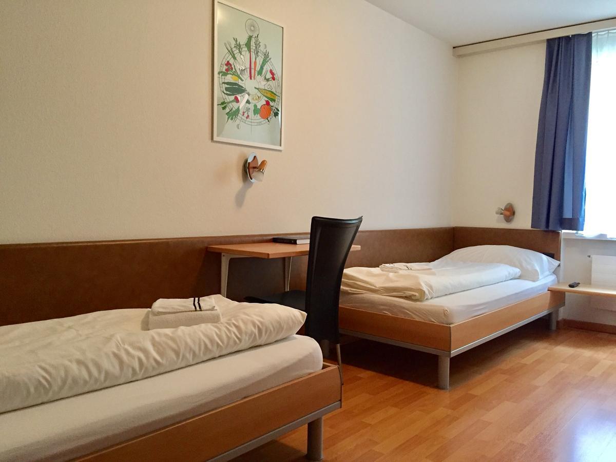 Hotel & Restaurant Stadthof Glarus Eksteriør bilde