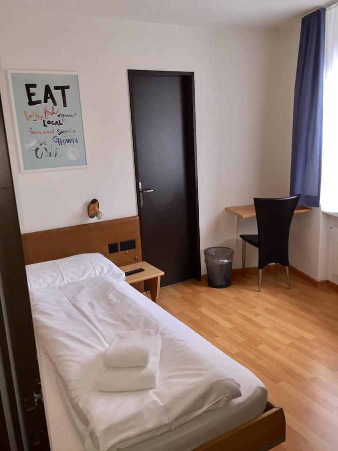 Hotel & Restaurant Stadthof Glarus Eksteriør bilde