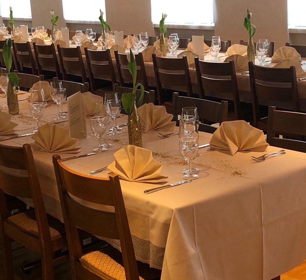 Hotel & Restaurant Stadthof Glarus Eksteriør bilde